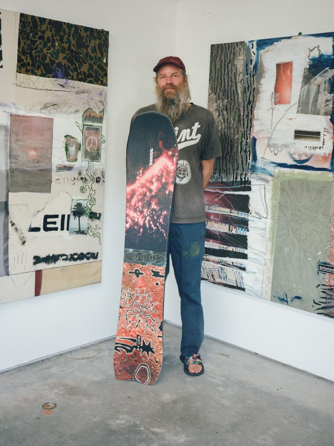 K2 Excavator - Peter Sutherland Unisex Snowboard 2025